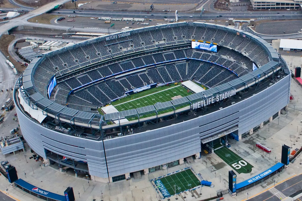 MetLife Stadium exterior